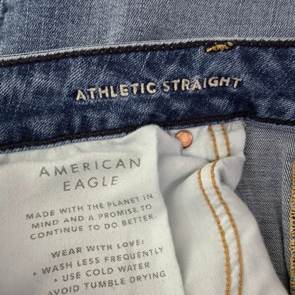 American Eagle Athletic Straight Jeans Mens 38 AirFlex+ Medium Wash Denim Casual